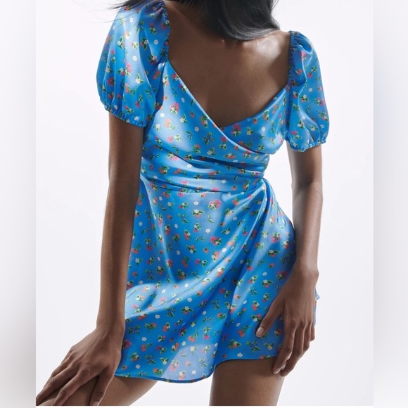 Zara silky satin blue fruit and floral minidress - Picture 1 of 7